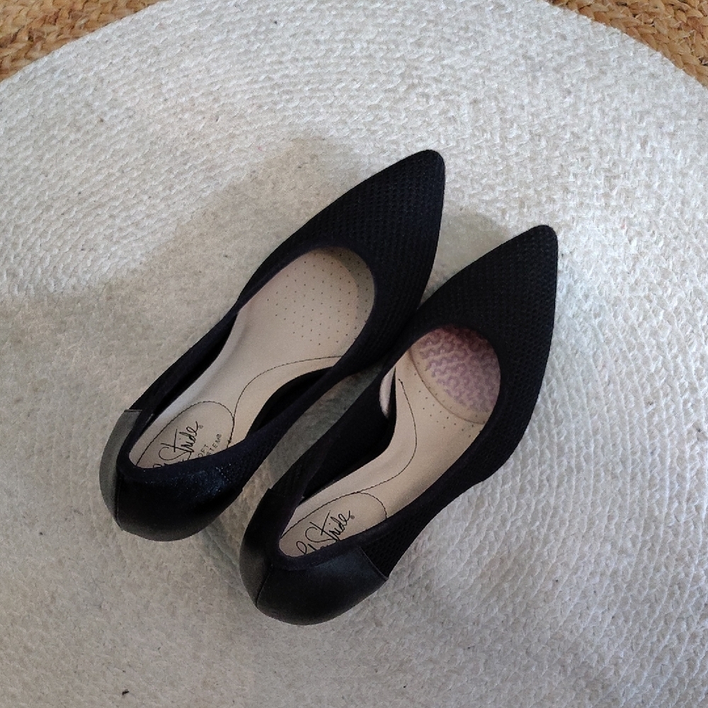 Life Stride Black Heels Timeless Elegance